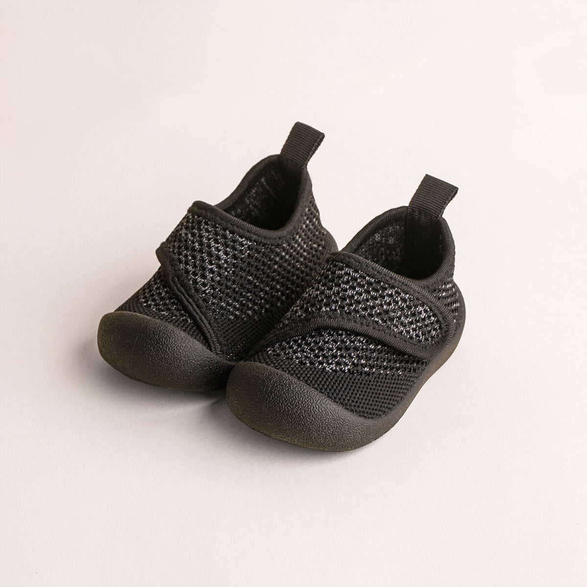 Tippy Velcro Black